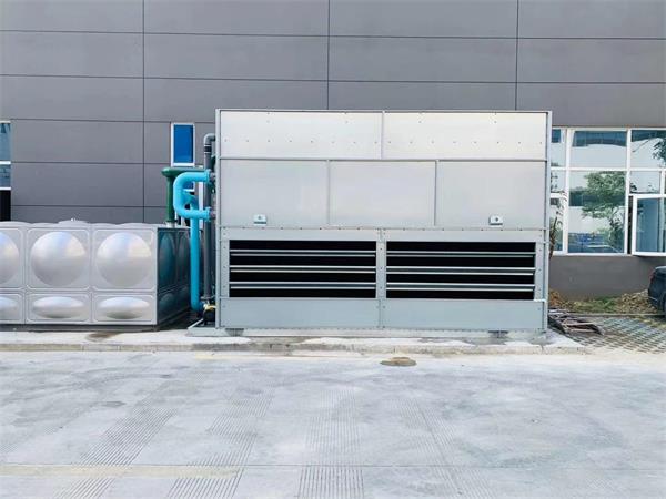 使用閉式冷卻塔比開式冷卻塔更節(jié)能和節(jié)省費(fèi)用嗎？